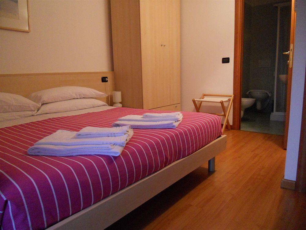 Hotel Vista Lago Brunate Kültér fotó