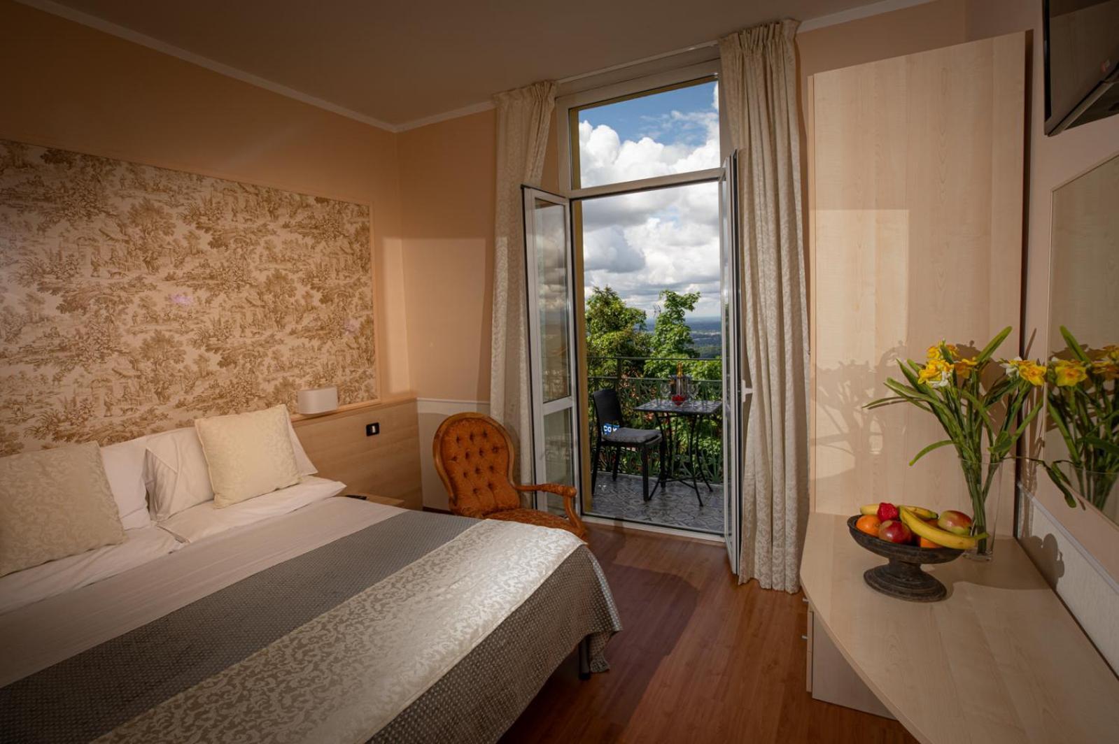 Hotel Vista Lago Brunate Kültér fotó