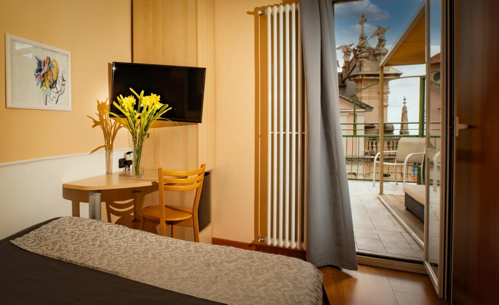 Hotel Vista Lago Brunate Kültér fotó
