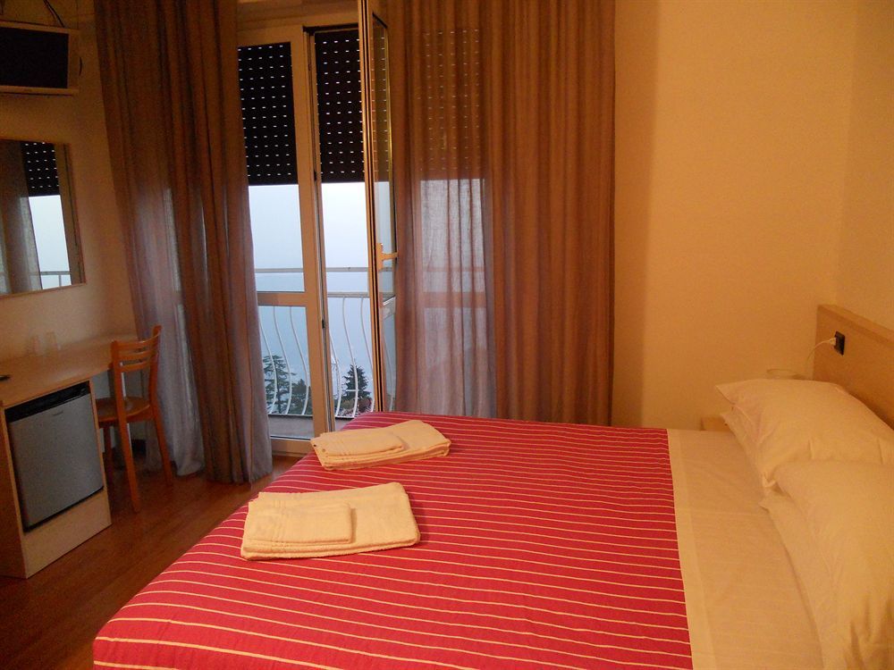 Hotel Vista Lago Brunate Kültér fotó