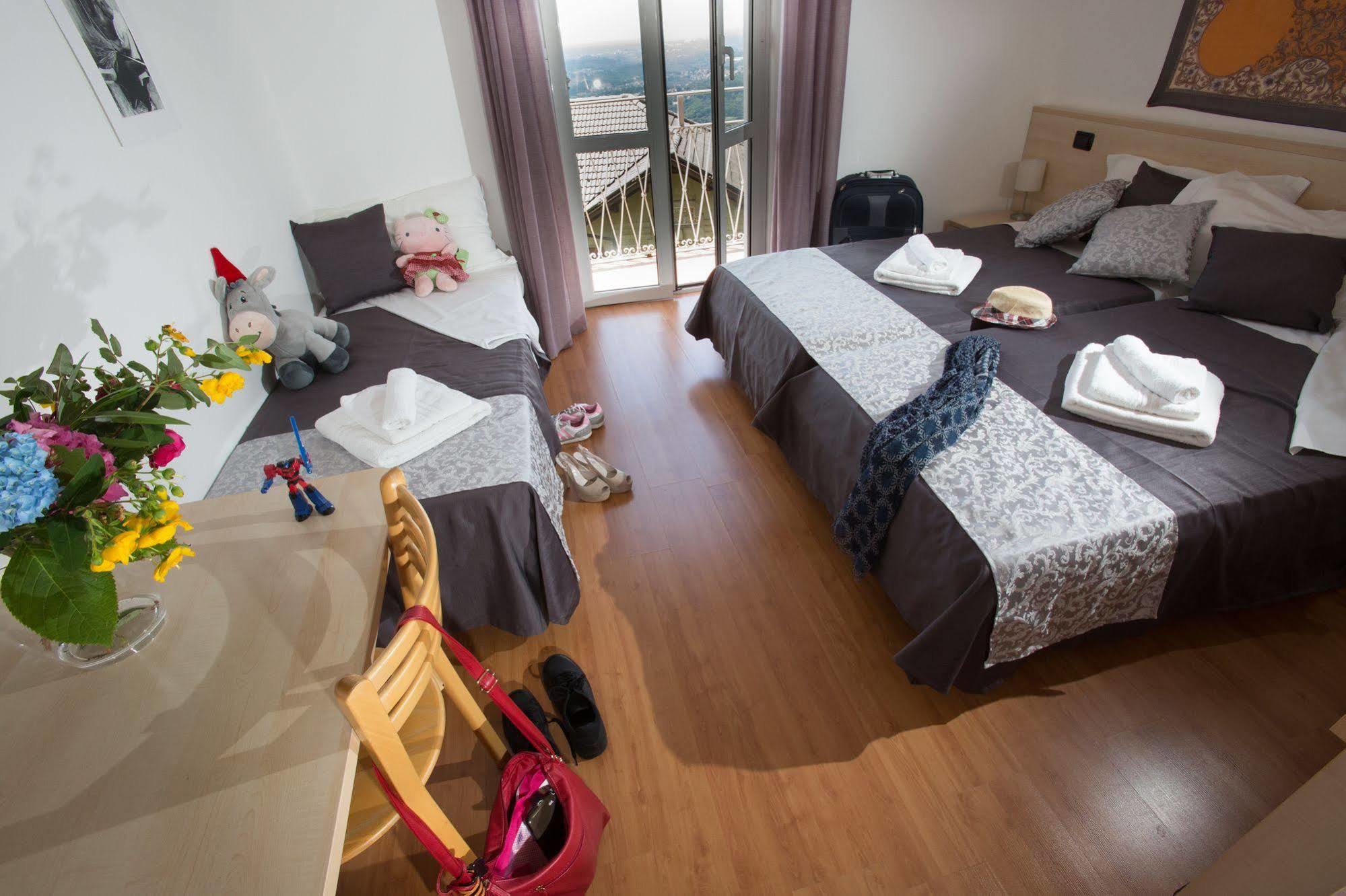 Hotel Vista Lago Brunate Kültér fotó